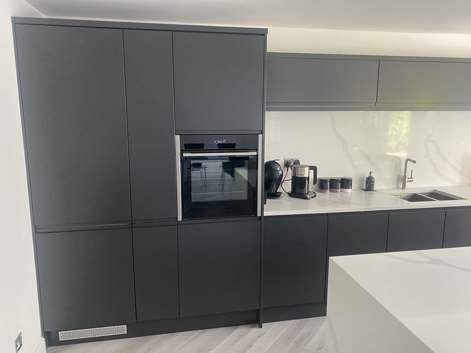 Modern J-Handle Kitchen photo